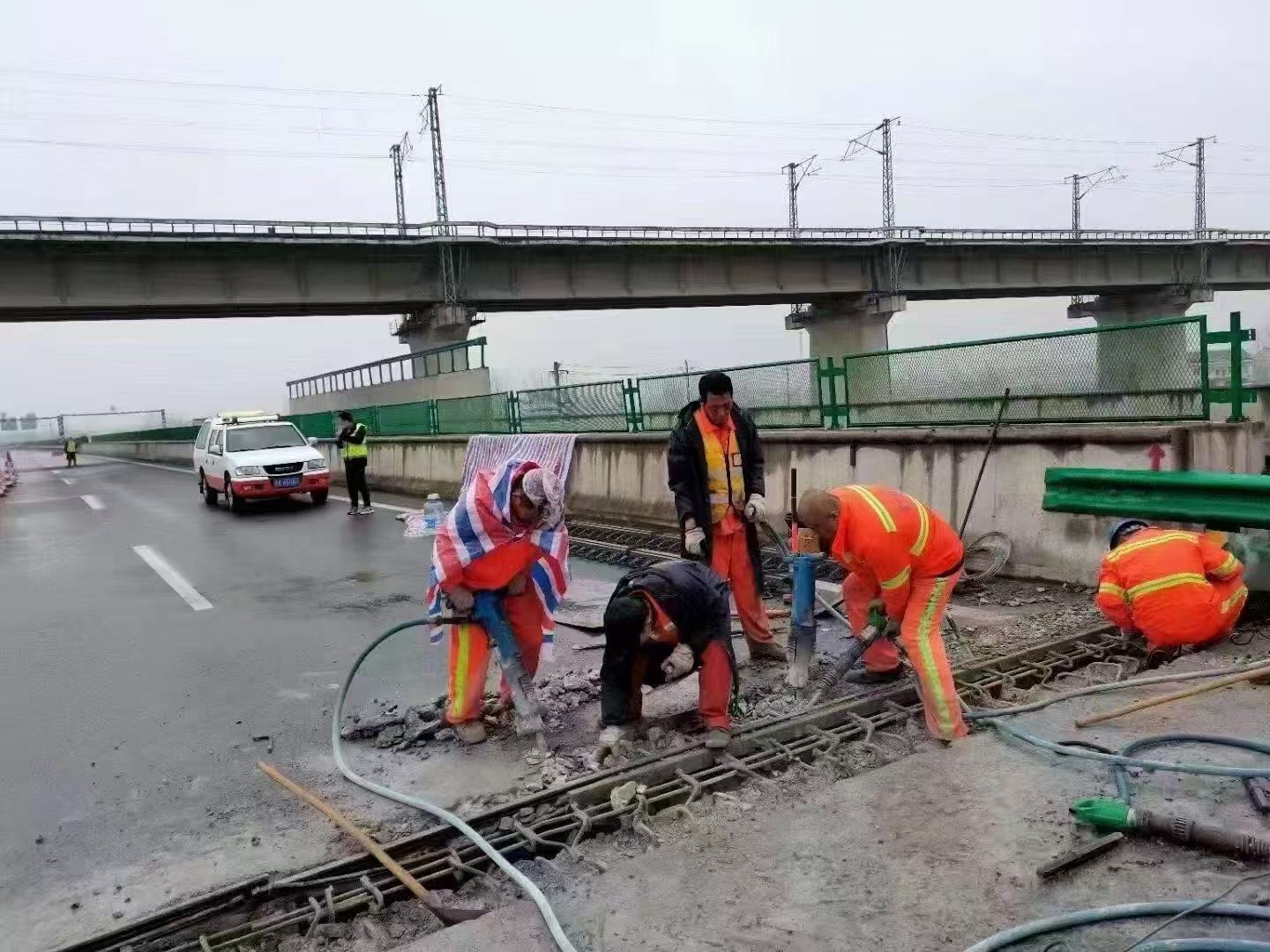 灯塔桥梁伸缩缝抢修料